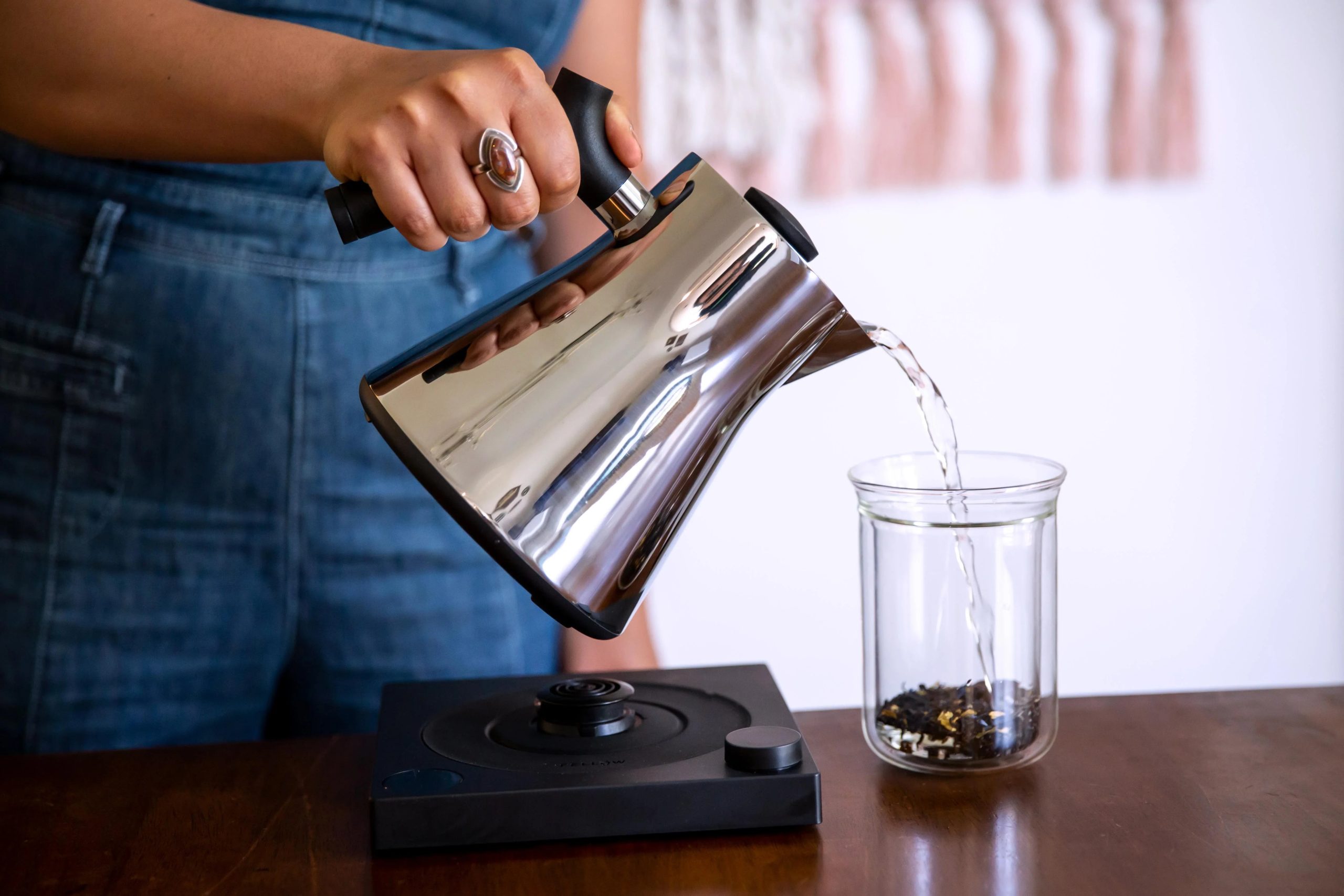 Rebrew Corvo EKG Electric Kettle - Image 9